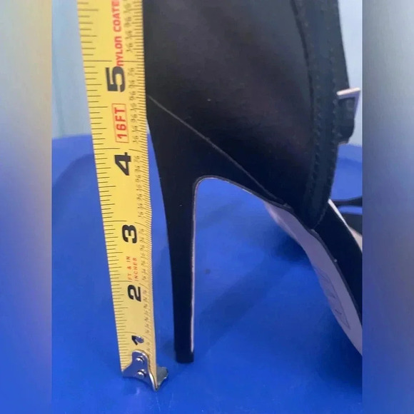 ASOS‎ Black Ankle Strap Heels Minimalist Evening Party Dress Shoes - Picture 9 of 10